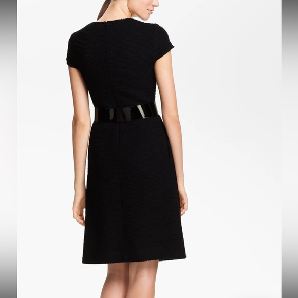 St John Black Textured Jewel Neck Pleated A-Line Short Sleeve Dress size ~S - Picture 16 of 16